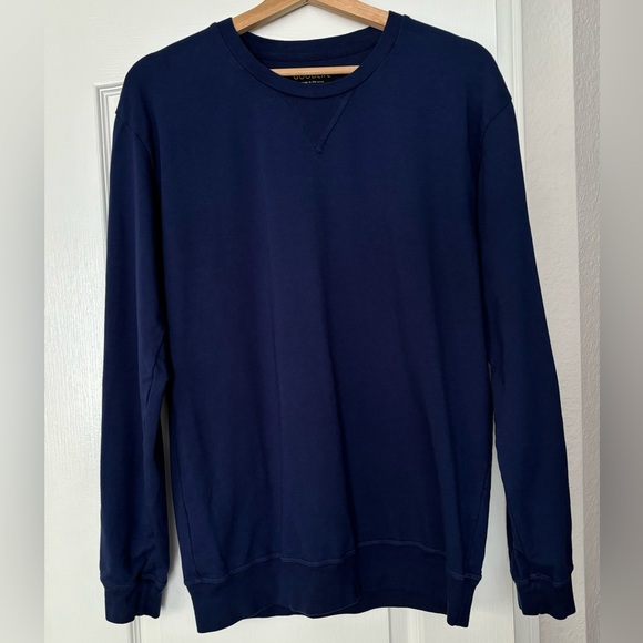Goodlife long sleeve crewneck sweatshirt - M - never worn! - Picture 2 of 9